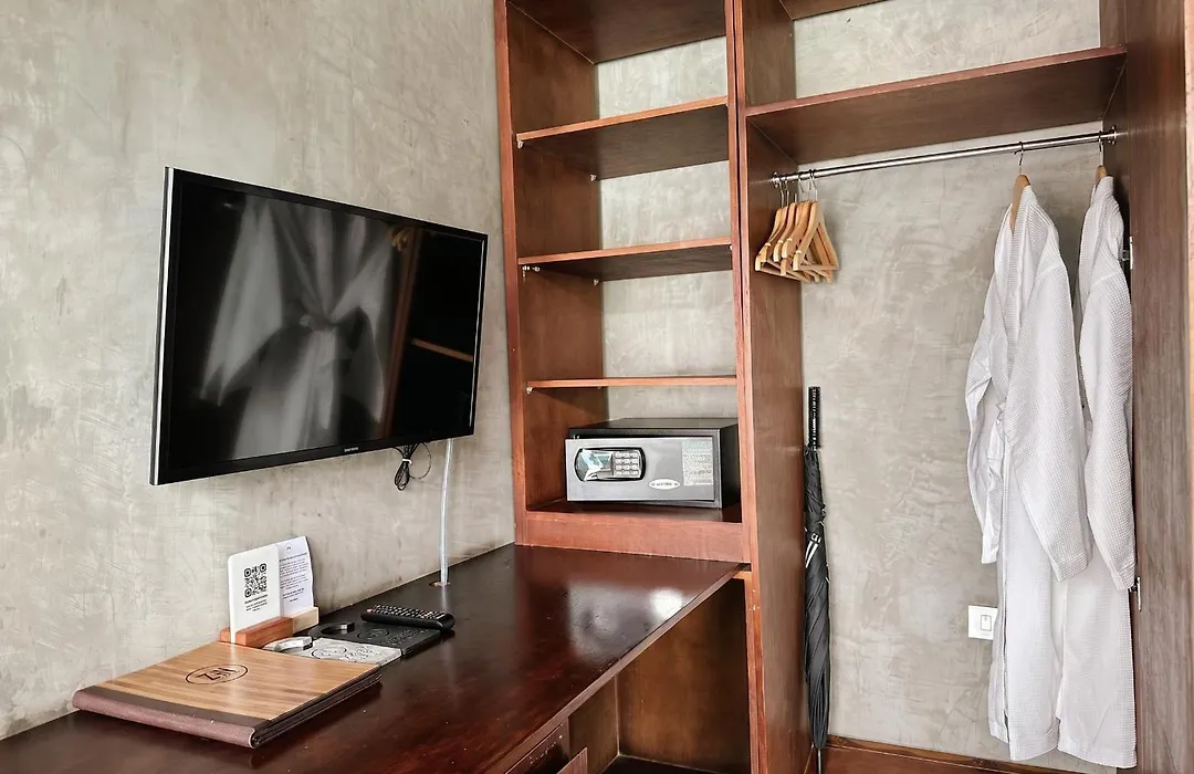 Zin Berawa Villas & Bungalows-1