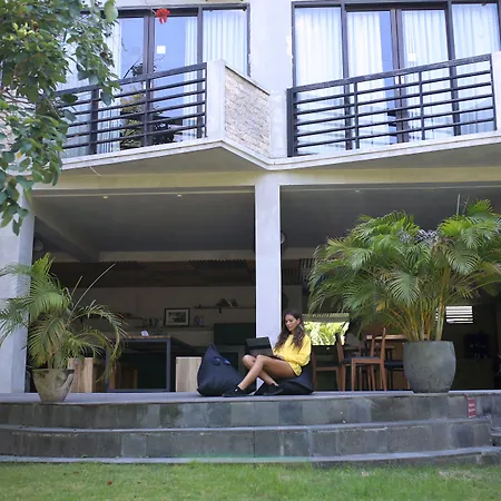 Surf Motel Canggu-2